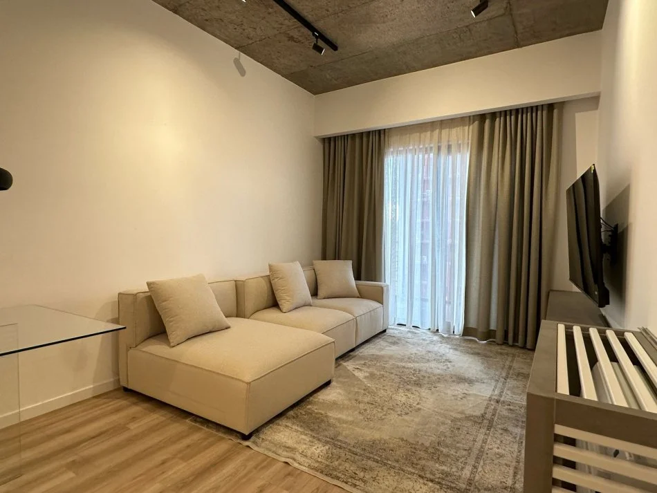 Tirane, jepet me qera apartament 1+1 Kati 11, 1 m² 850 € (rruga e kavajes)