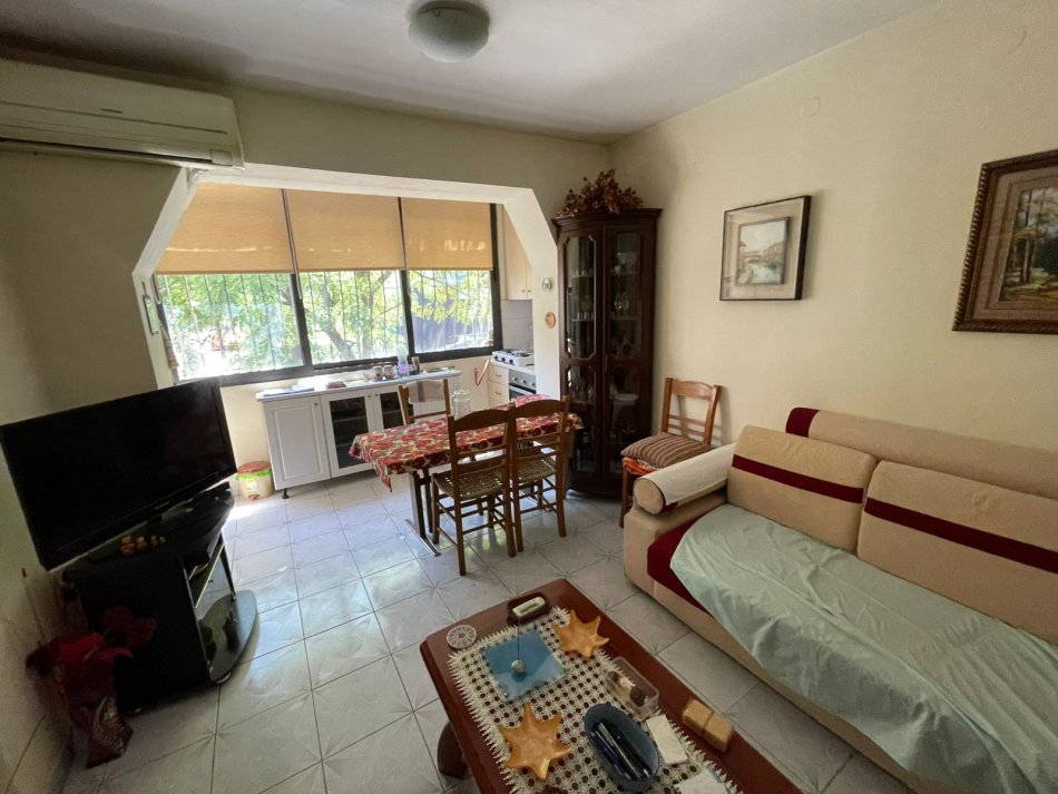Tirane, jepet me qera apartament 1+1 Kati 2, 52 m² 420 € 
