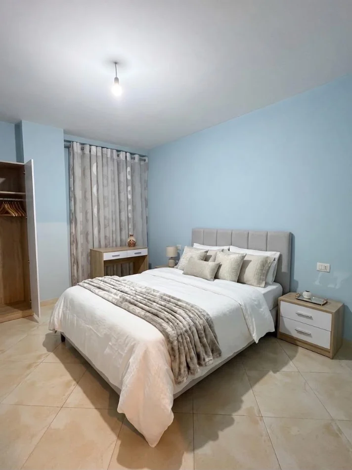 Tirane, jepet me qera apartament 2+1 Kati 5, 90 m² 490 € (Yzberisht)