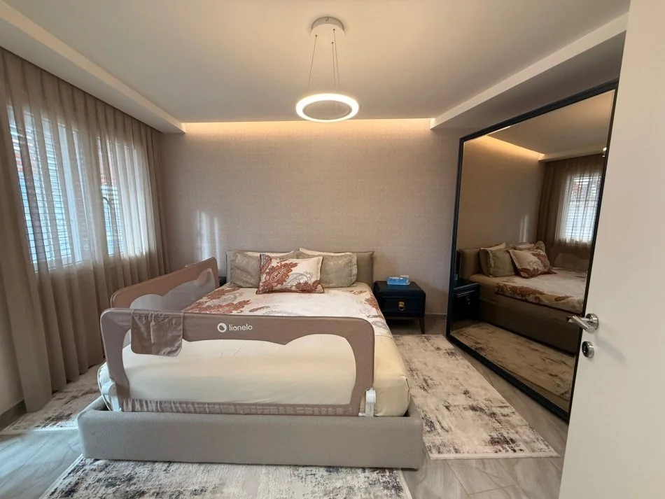 Tirane, shitet apartament 2+1 Kati 5, 103 m² 250.000 € (Myslym Shyri)