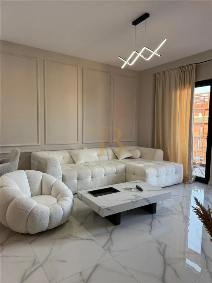 Tirane, jepet me qera apartament 3+1 Kati 15, 125 m² 1.500 € 