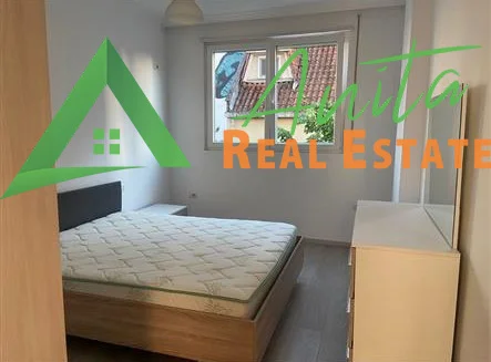 Tirane, jepet me qera apartament 1+1+Ballkon Kati 1, 65 m² 400 € (Ali Demi)