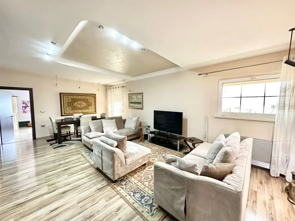 Tirane, shitet apartament+verande | Penthouse , 500 m² 650.000 € 