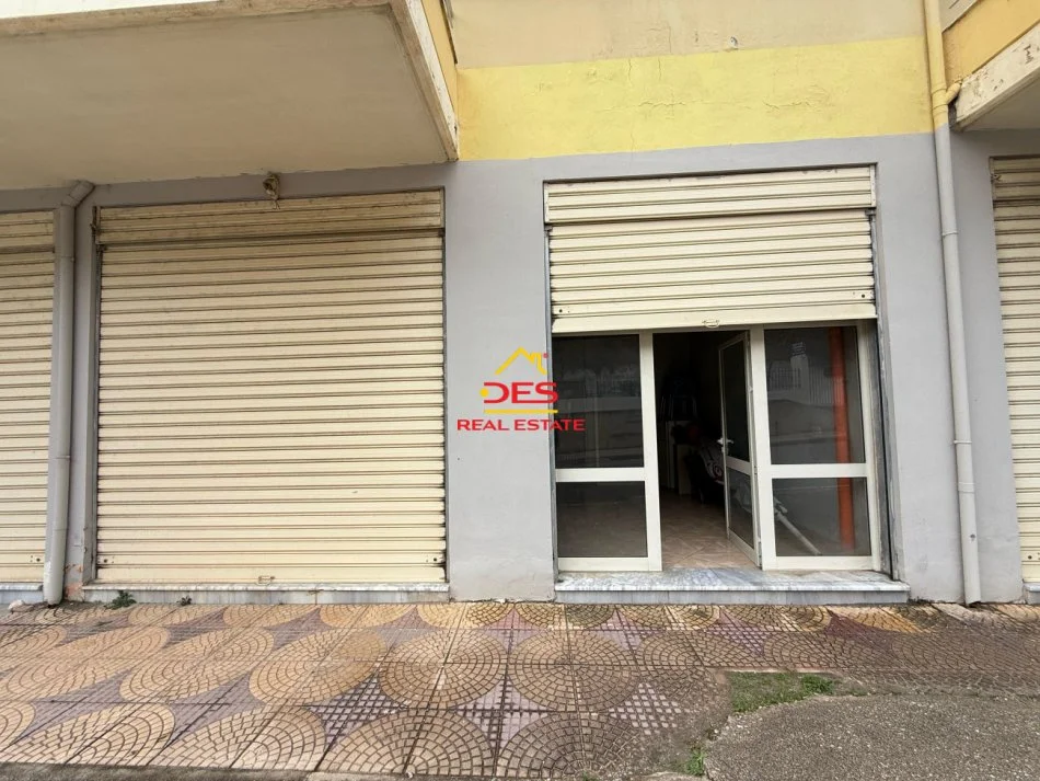 Vlore, shitet dyqan Kati 0, 45 m² 105.000 € (Rruga Aleksandër Moisiu)