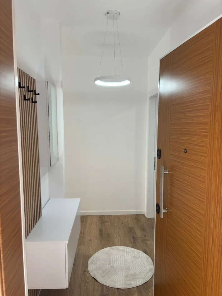 Tirane, jepet me qera apartament 2+1 Kati 2, 102 m² 800 € 
