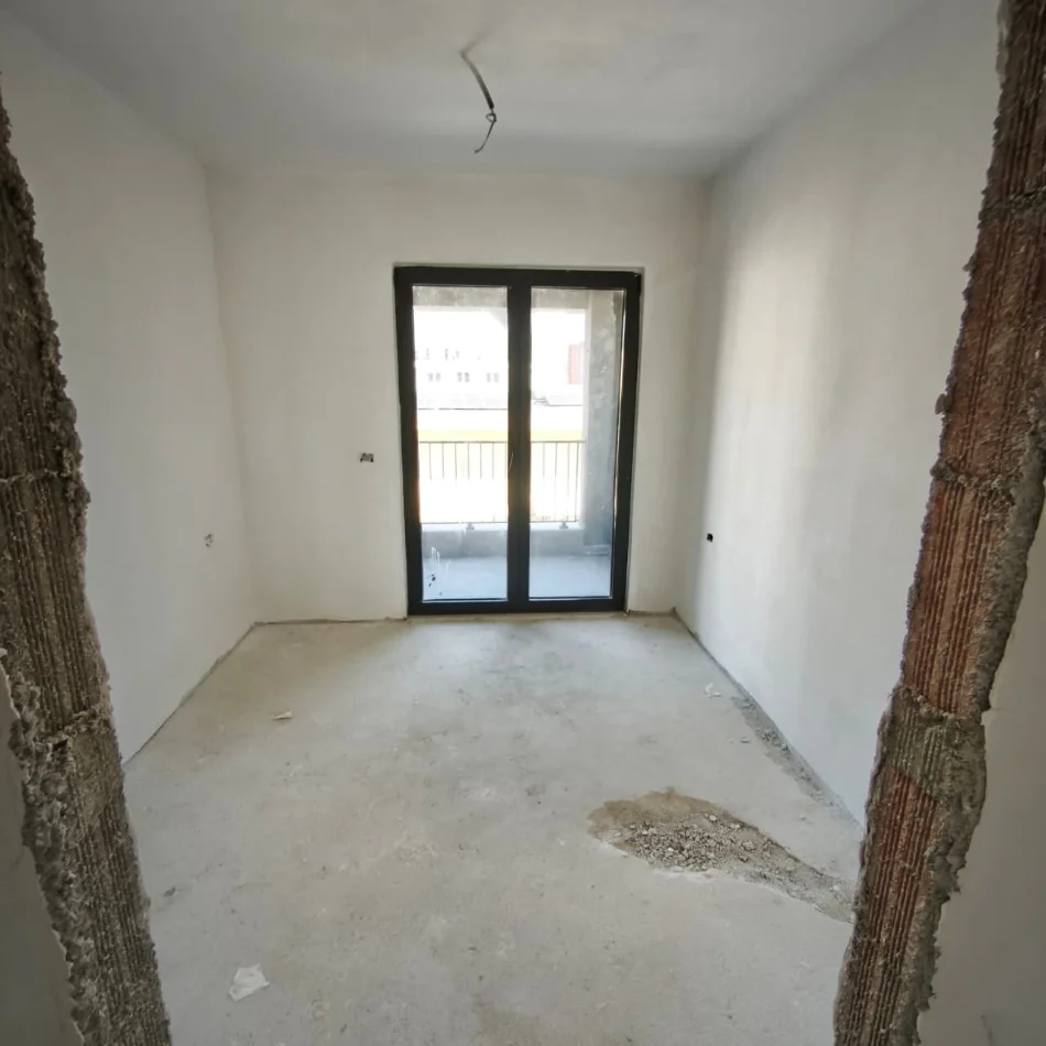 Tirane, shitet apartament 2+1+Ballkon Kati 3, 103 m² 248.000 € (Rruga Karl Gega)
