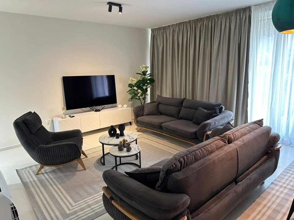 Himare, shitet Vile 3+1 Kati 0, 405 m² 900.000 € (Olea, Dhermi)