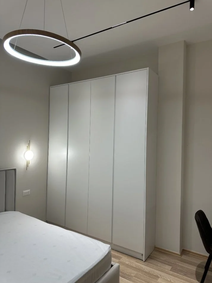 Tirane, jepet me qera apartament 2+1+Ballkon Kati 1, 80 m² 600 € (DON BOSKO)