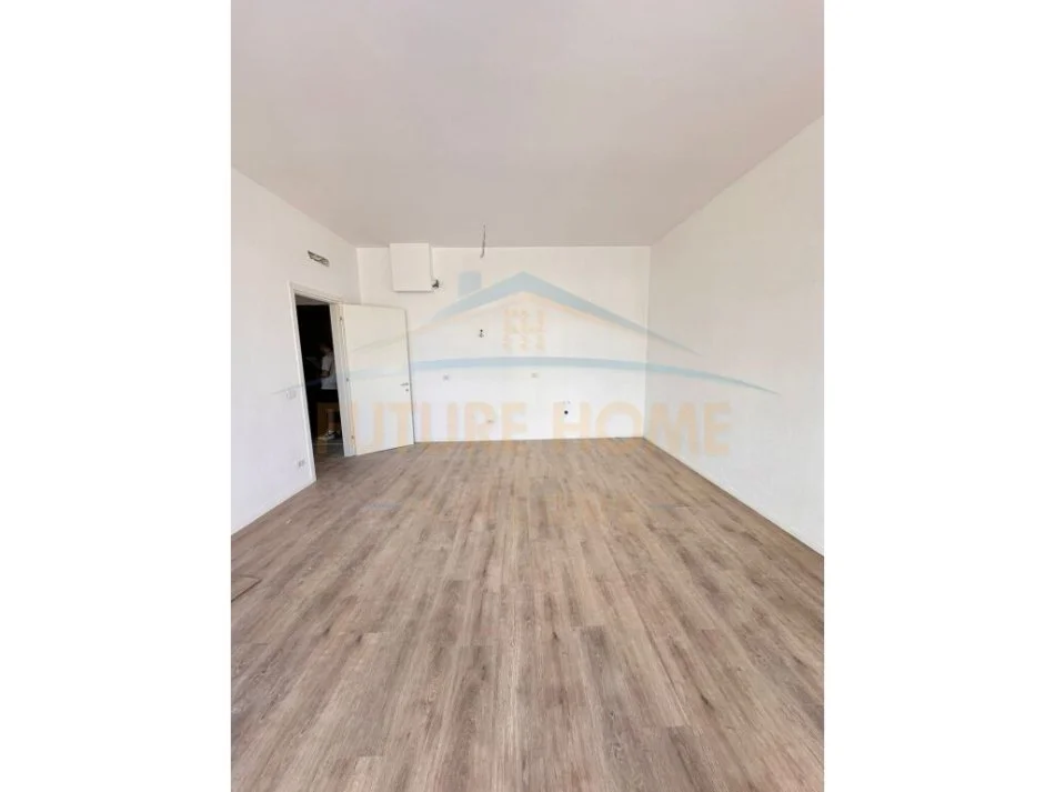 Tirane, shitet apartament 1+1+Ballkon Kati 1, 71 m² 95000€ (Dogana 20)