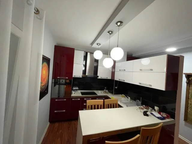 Tirane, jepet me qera apartament 2+1+BLK Kati 2, 100 m² 550 Euro (RRUGA LIQENI THATE)