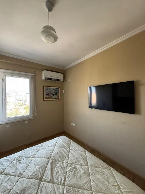 jepet me qera , 1.000 €