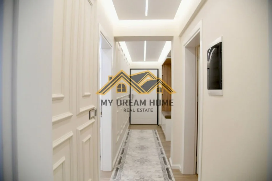 Durres, jepet me qera 2+1 Kati 1, 500 m² 2.000 € 