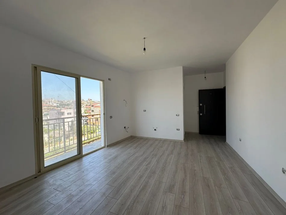 Durres, shitet apartament 1+1+Ballkon Kati 3, 79 m² 76.000 € 