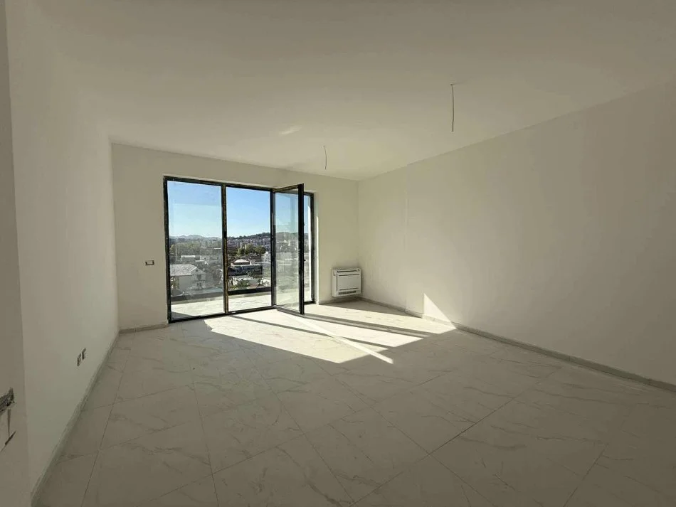 Tirane, shitet apartament 1+1+Ballkon Kati 5, 61 m² 126.400 € (SHESHI SHQIPONJA)