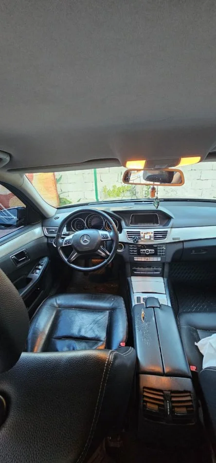 Shqiperi, shitet makine Mercdes - Benz Nafte, e zeze manuale Kondicioner 250.000 km 10.800 €