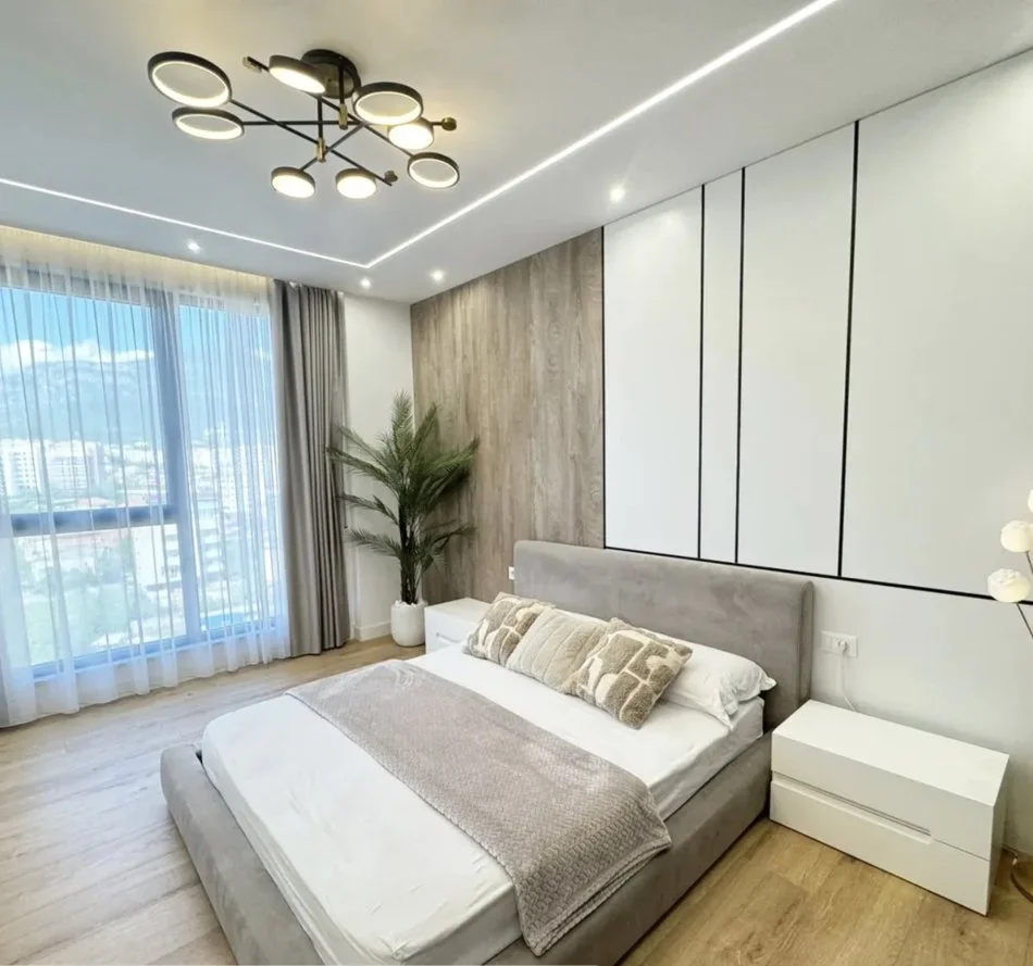 Tirane, shes apartament 3+1+Aneks+Ballkon Kati 8, 156 m² (Porcelan)