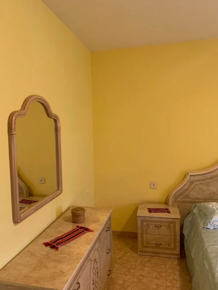 Tirane, jepet me qera apartament 1+1 Kati 5, 60 m² 400 € (rruga Qemal Stafa)