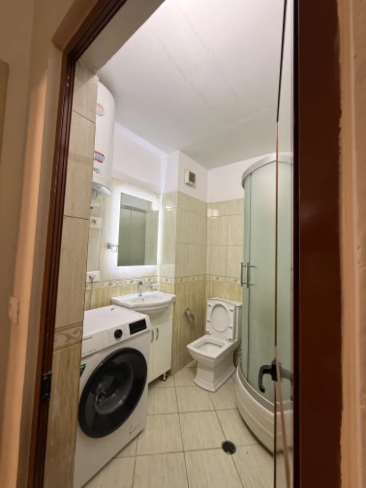 Tirane, shitet apartament 1+1 Kati 5, 64 m² 135.000 € (Rrruga Ali Demi)