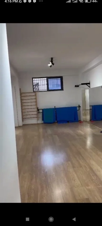 Tirane, jepet me qera dyqan Kati 0, 1.200 € (Rruga e Kosovareve)