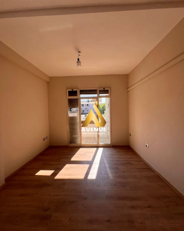 Tirane, shitet apartament 2+1 Kati 3, 68 m² 165.000 € (Prane oslo Bar)