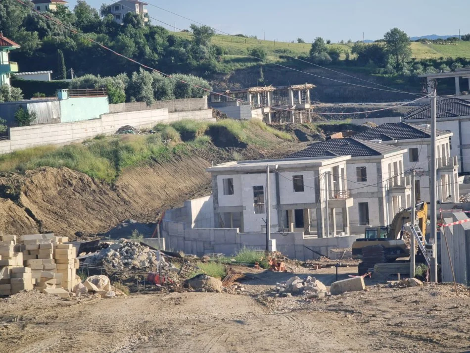 Tirane, shes Vile 2 Katshe , 271 m² 787.000 € (Rolling Hills Liqeni)