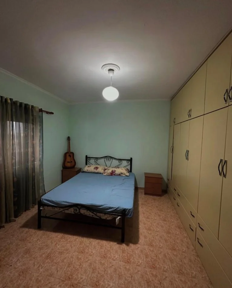 Tirane, jepet me qera apartament 2+1+Ballkon Kati 6, 95 m² 500 € (RRUGA DRITAN HOXHA)