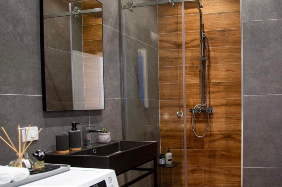 Tirane, jepet me qera apartament 1+1 Kati 5, 60 m² 500 € (ali demi)