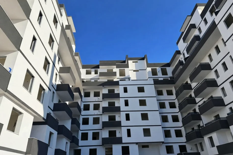 Durres, shitet 1+1 Kati 4, 43 m² 51.120 € (Golem)