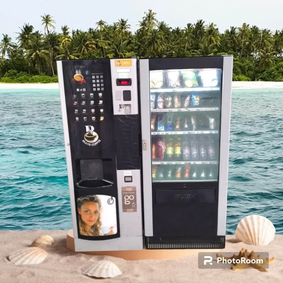 Durres, ofroj Shiten Distributor Automatik per Kafe dhe Snack ne Durres Gjithashtu disponojme edhe makineri per Cigare si dhe Expresa Gaia te markes Bianchi qe jane gati si te rinje dhe te pershtashem per restorante ,lokale,Bujtina ,Farmaci ,sht...