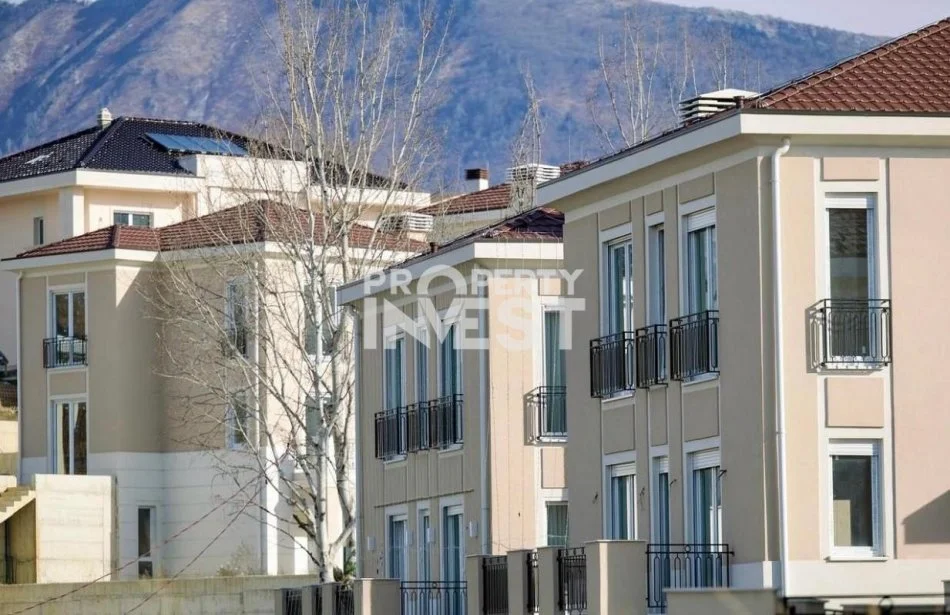 Tirane, shitet Vile 4+1 Kati 3, 625 m² 1.300.000 € (Teg)