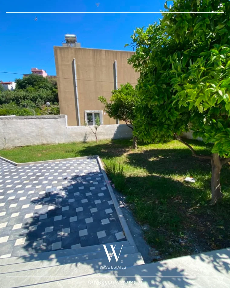 Durres, shitet shtepi 3+1 , 160.000 € (Lagja e Re)