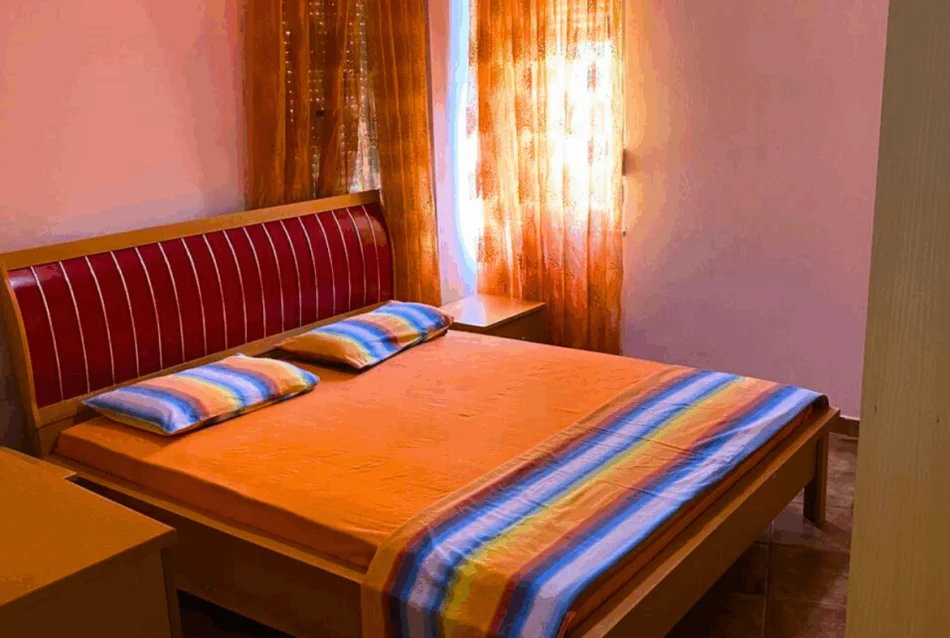 Tirane, jepet me qera apartament 1+1 Kati 4, 67 m² 350 € (Rruga Muhamet Deliu)