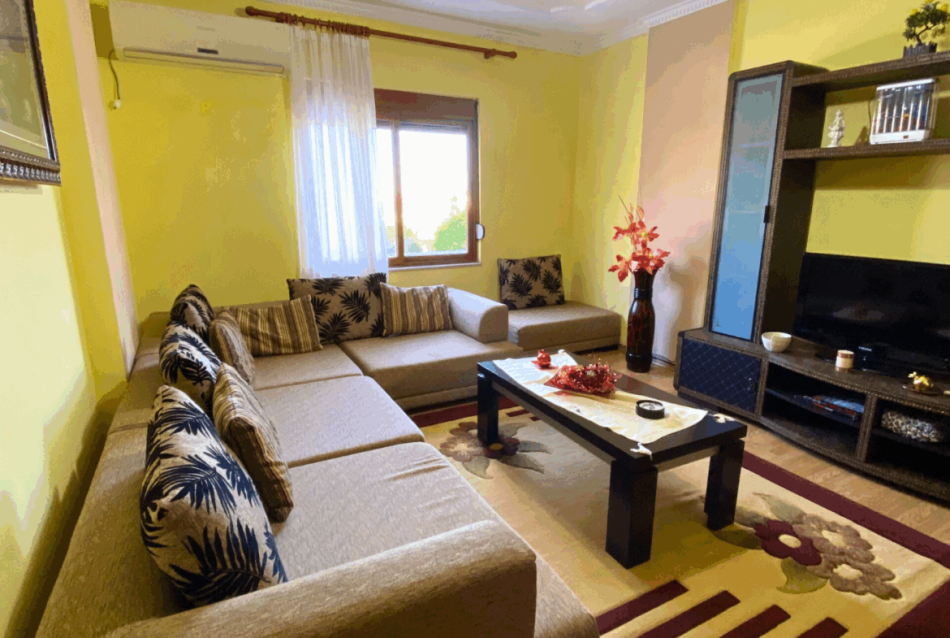 Tirane, jepet me qera apartament 2+1 Kati 2, 90 m² 430 € (Rruga Jordan Misja)