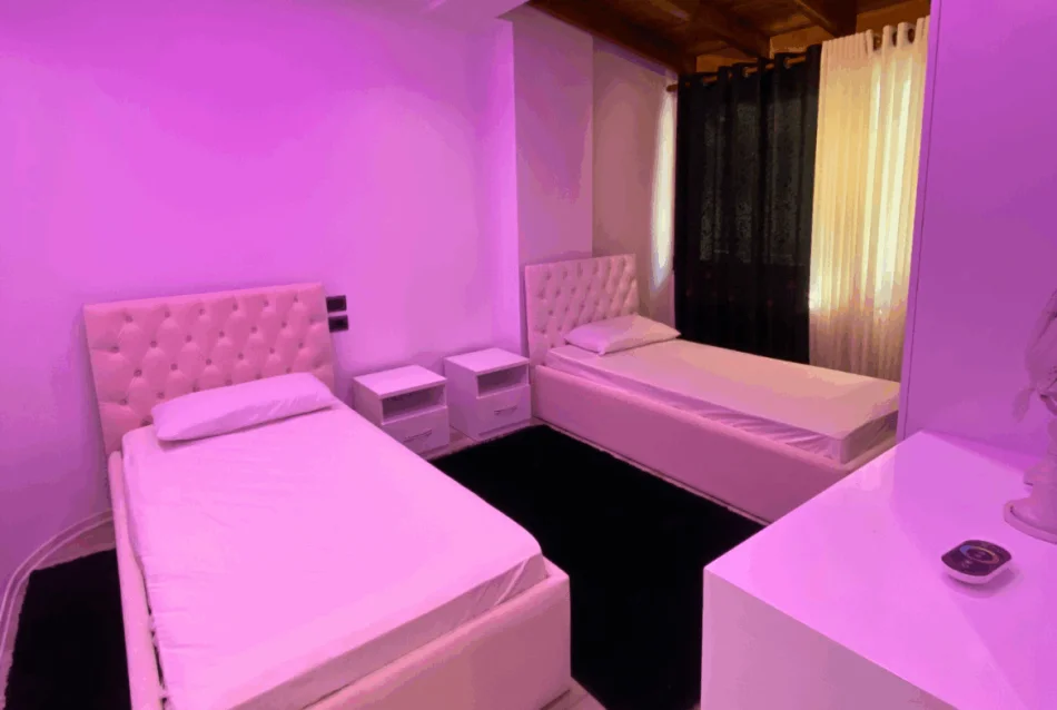 Tirane, jepet me qera apartament 2+1 Kati 4, 90 m² 600 € (Rruga Muhamet Deliu)