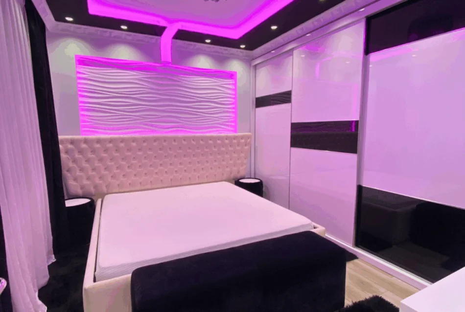 Tirane, jepet me qera apartament 2+1 Kati 4, 90 m² 600 € (Rruga Muhamet Deliu)