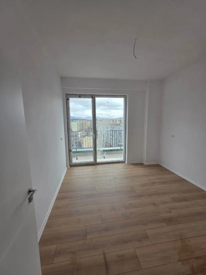 Tirane, shitet apartament 3+1+Ballkon Kati 10, 144 m² 560.000 € 