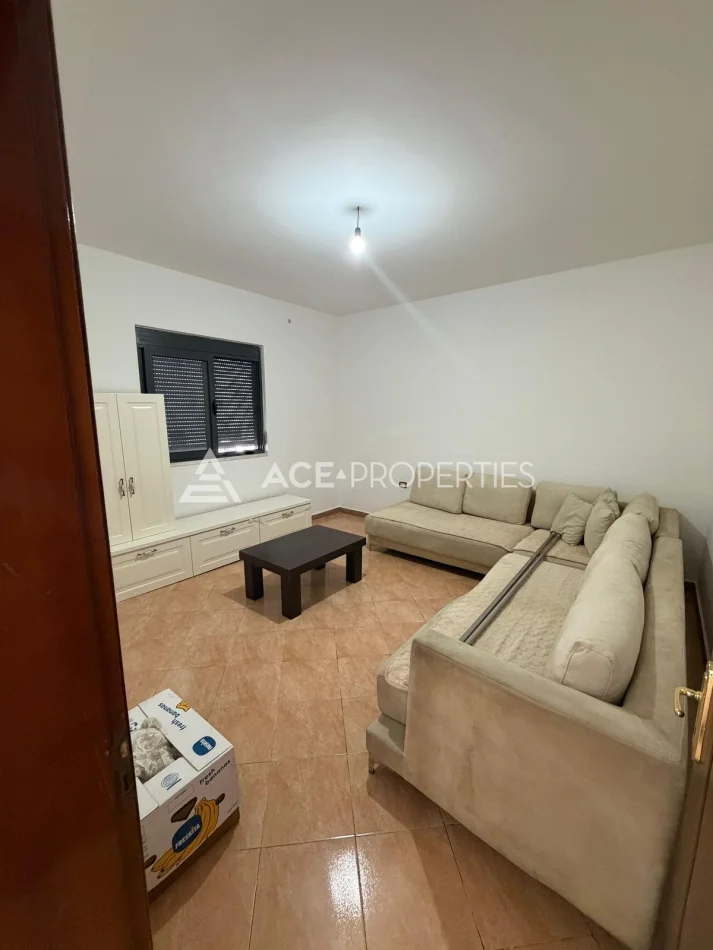 Durres, jepet me qera apartament 2+1 Kati 2, 120 m² 350 € (Ish Kenete)