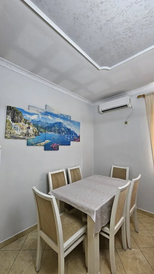 Tirane, jap me qera apartament 1+1+Ballkon Kati 7, 90 m² 500 € (don bosko)