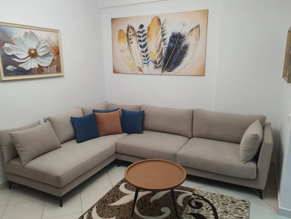 Tirane, jepet me qera apartament 1+1 Kati 3, 60 m² 60.000 € (kodra diellit)