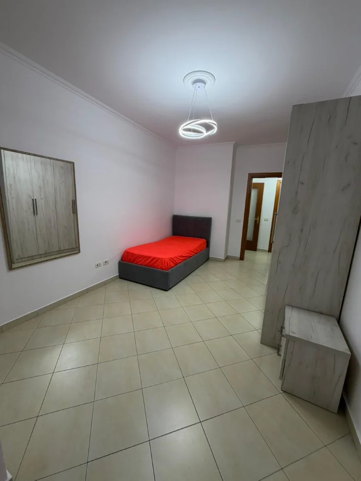 Tirane, shitet apartament 2+1+Ballkon Kati 3, 113 m² 220.000 € (Don Bosko)