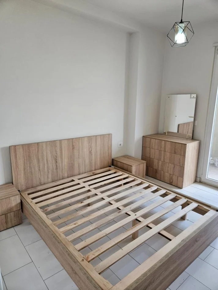 Tirane, jepet me qera apartament 1+1+Ballkon Kati 10, 70 m² 500 € (Rruga e kavajes)