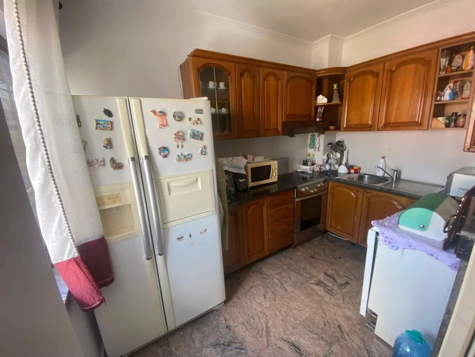 Tirane, jepet me qera apartament 2+1+Ballkon Kati 6, 112 m² 1.000 € (Bulevardi Zogu i Pare)