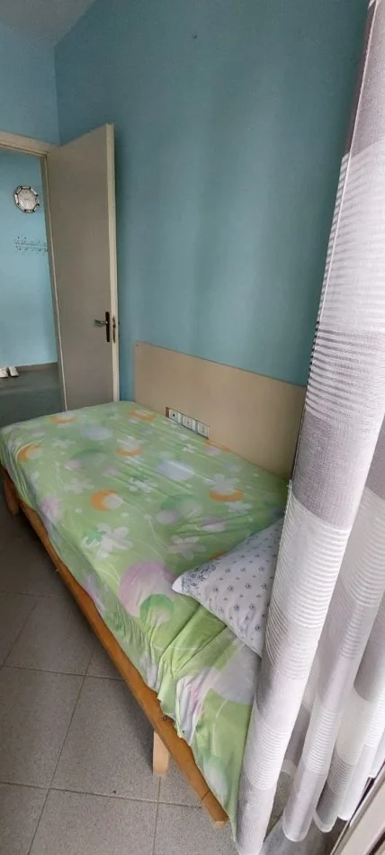 Durres, jepet me qera apartament 1+1 Kati 5, 200 € (Iliria)