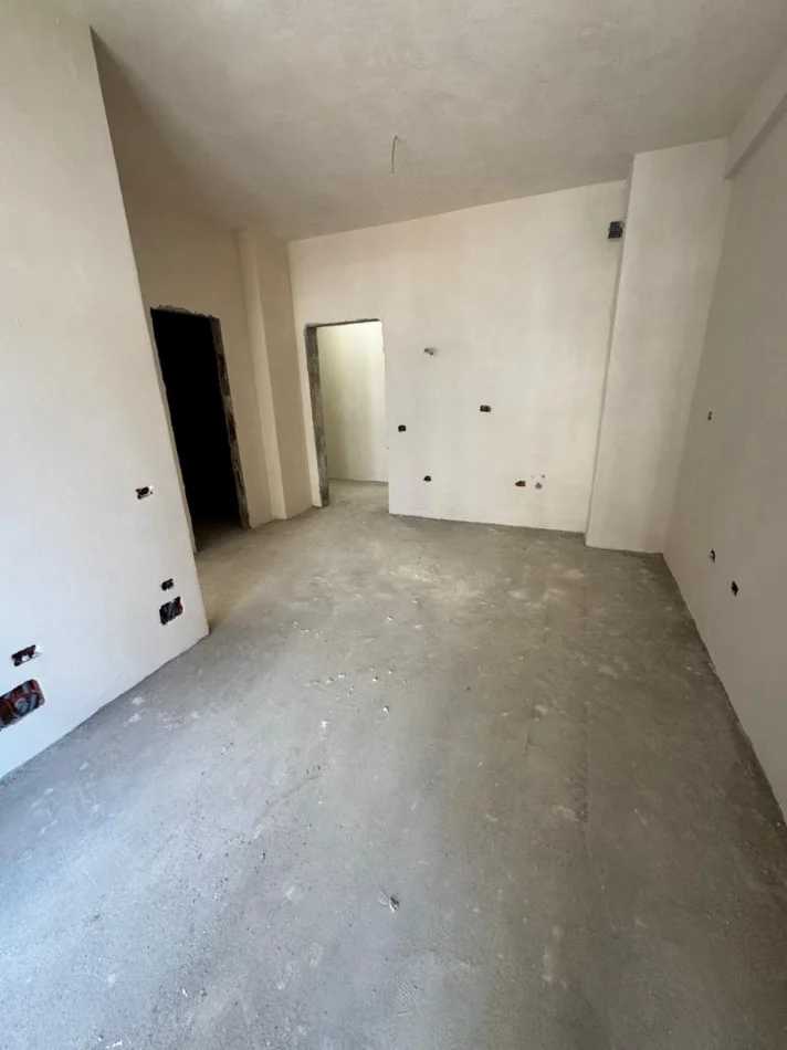 Tirane, shes apartament 1+1+Ballkon Kati 8, 48 m² 82.000 € (Rruga Pasho Hysa)