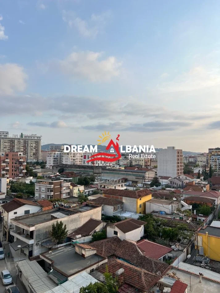 Tirane, jepet me qera apartament 1+1 , 70 m² 750 € (Jordan Misja)