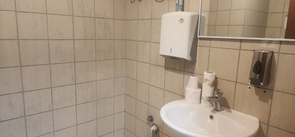 Tirane, shitet apartament 2+1+Ballkon Kati 5, 118 m² 377.280 € (Qender)