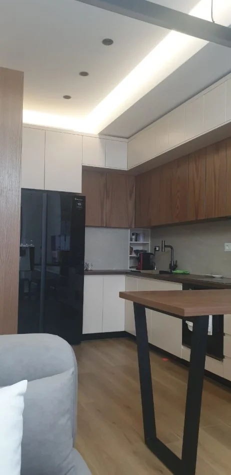 Tirane, shitet apartament 2+1+Ballkon Kati 5, 87 m² 160.000 € (Te Kaimi)