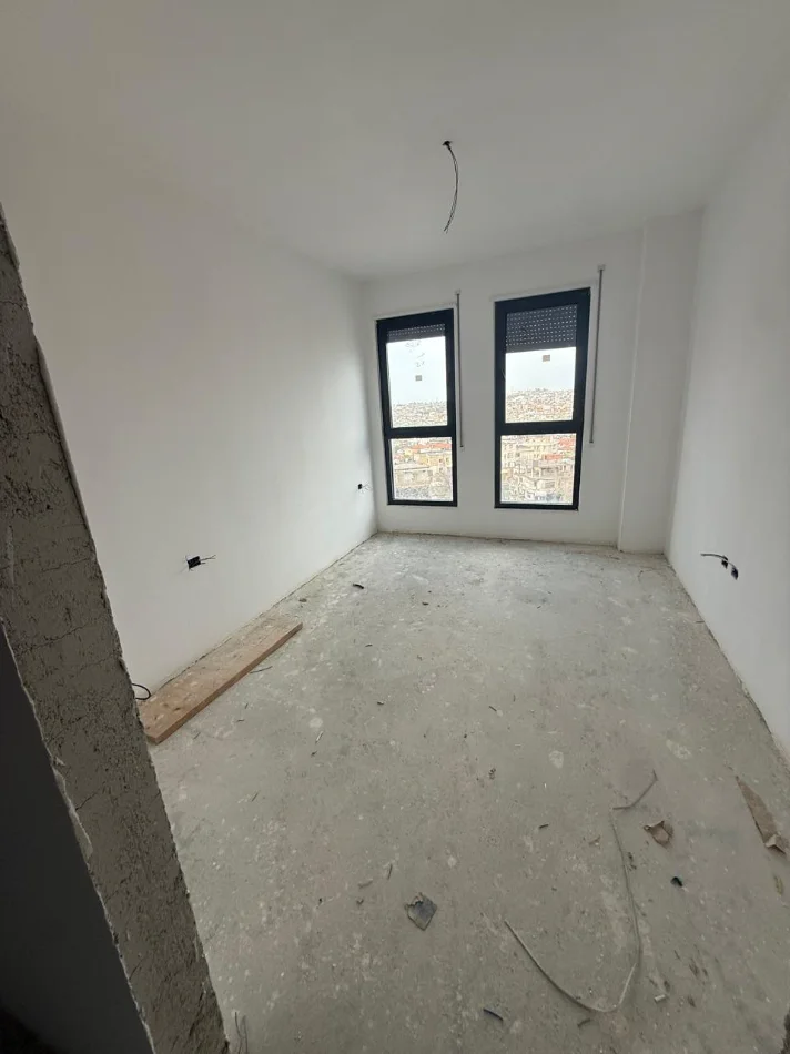 Tirane, shitet apartament 1+1 Kati 4, 73 m² 135.000 € (Komisariati Nr.4)