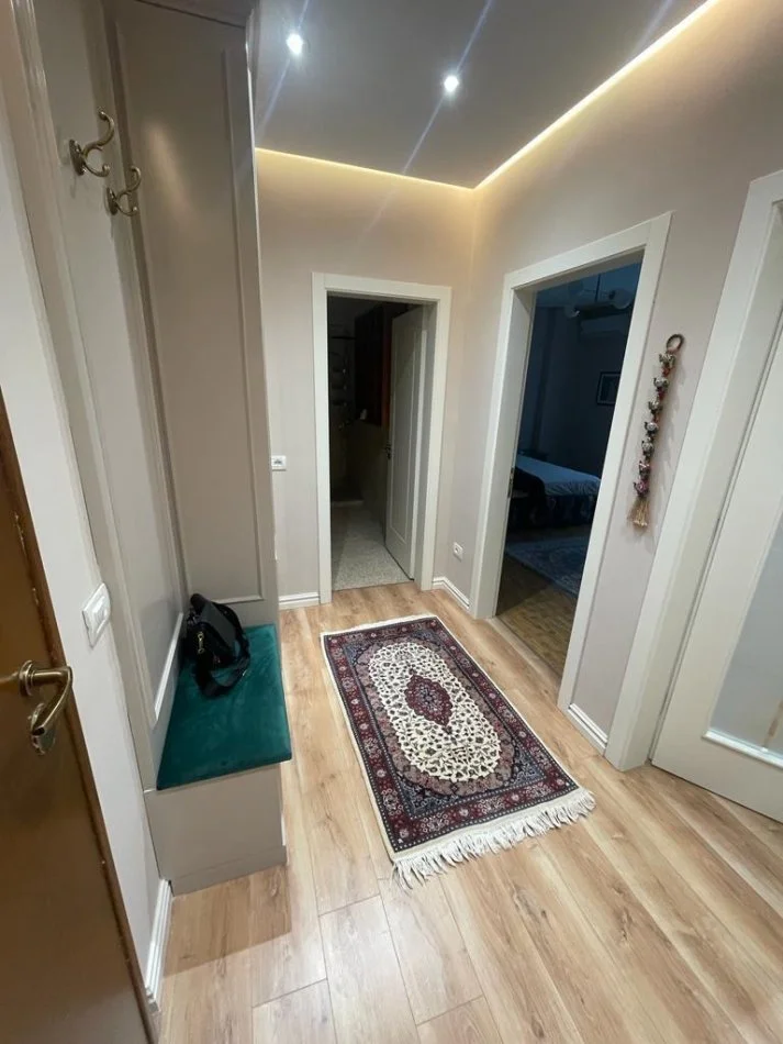 Tirane, jepet me qera apartament 1+1 Kati 9, 60 m² 800 € (Shkolla e baletit)