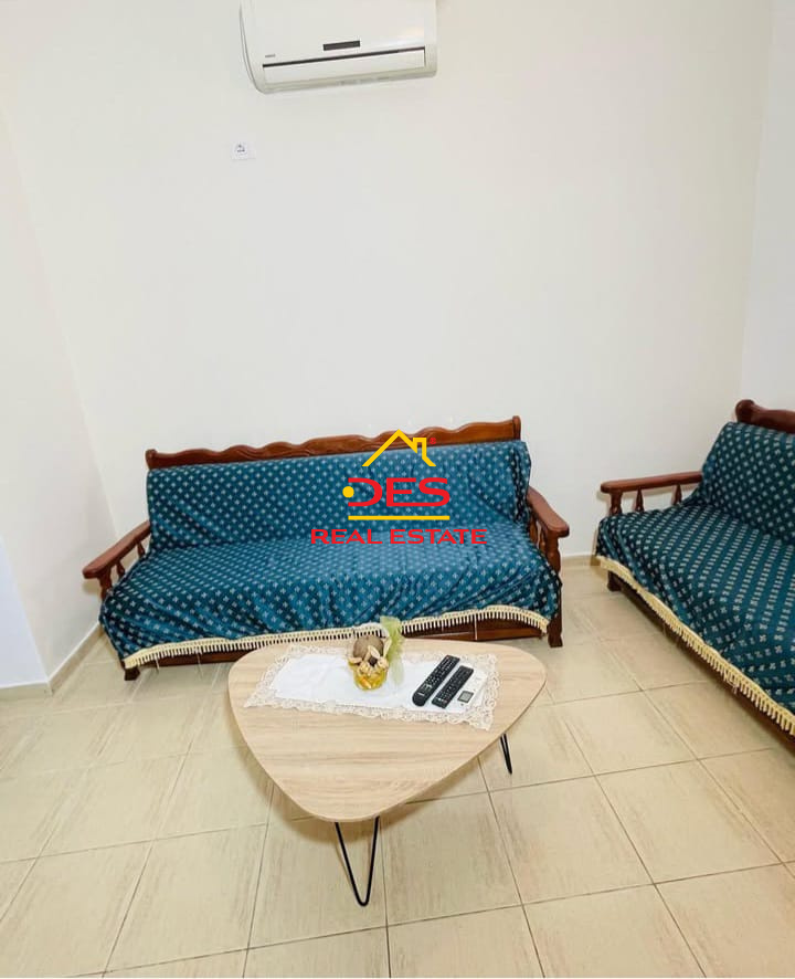 Vlore, jepet me qera shtepi 1+1+Ballkon Kati 0, 80 m² 280 € (Rruga Çamëria)